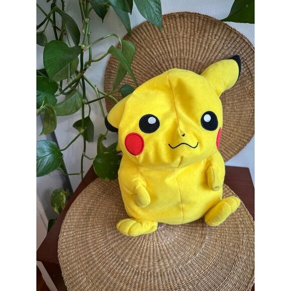 Pokémon Pikachu plush - Picture 1 of 9